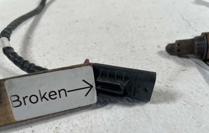 Load image into Gallery viewer, 2020 - 2025 BMW G82 M4 M3 M2 DOWNSTREAM LAMBDA O2 OXYGEN SENSOR 3.0L # 105652