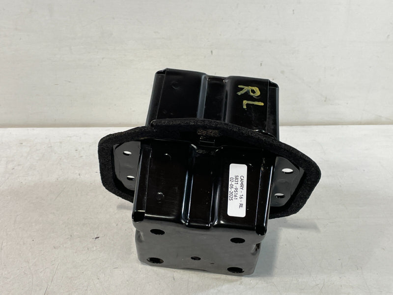 Load image into Gallery viewer, 15-17 TOYOTA CAMRY REAR LH OR RH SIDE DOOR PANEL REINFORCE SUB ASSEMBLY # 95161