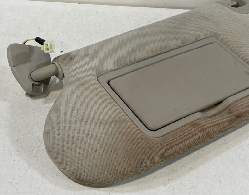 Load image into Gallery viewer, 2019 - 2025 INFINITI QX50 FRONT LEFT DRIVER SIDE SUNVISOR SUN VISOR # 95943