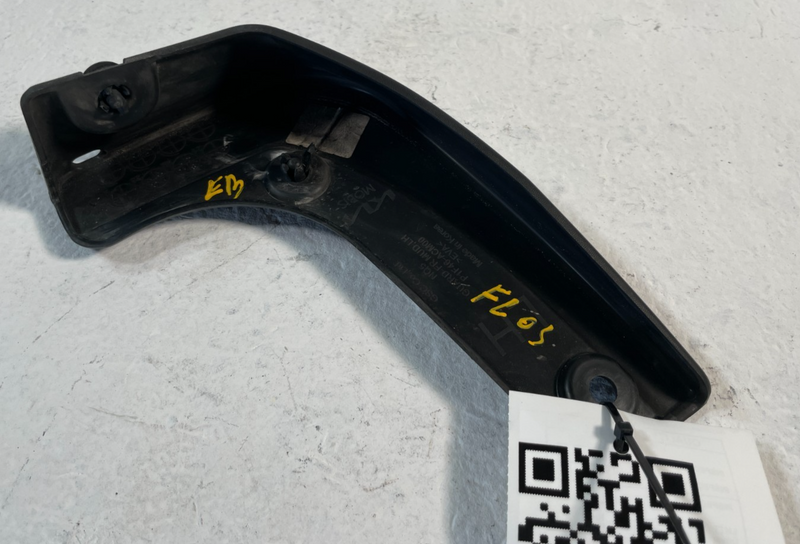 Load image into Gallery viewer, 2023 - 2025 KIA SPORTAGE FRONT LEFT SIDE MUD FLAP SPLASH GUARD SHIELD # 106568