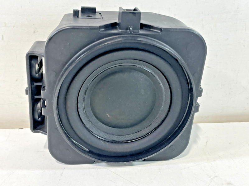 Load image into Gallery viewer, 23-25 HONDA CR-V CENTER DASH DASHBOARD AUDIO SOUND SPEAKER 39220-3A0-A01 102567