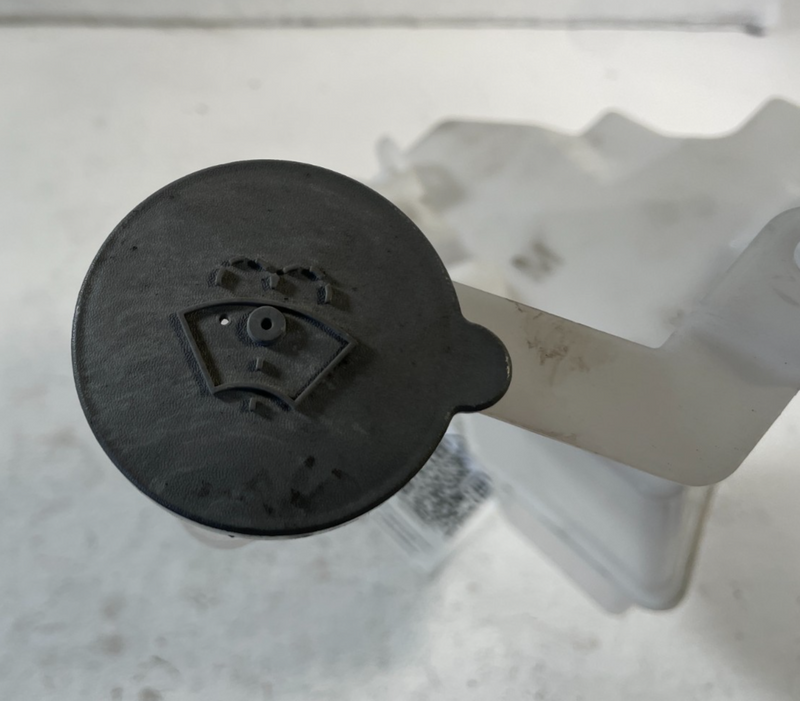 Load image into Gallery viewer, 17-23 NISSAN ROGUE SPORT QASHQAI WINDSHIELD WASHER RESERVOIR TANK BOTTLE 106245