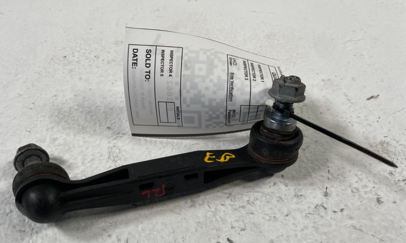 Load image into Gallery viewer, 2012-25 BMW 330i 330e REAR LEFT DRIVER SIDE STABILIZER SWAY BAR END LINK #106279