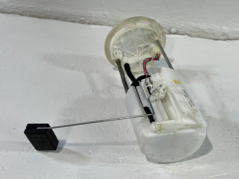 Load image into Gallery viewer, 2014 - 2020 ACURA MDX FUEL GAS PUMP SENDING UNIT ASSEMBLY KA292100-7171 # 103965