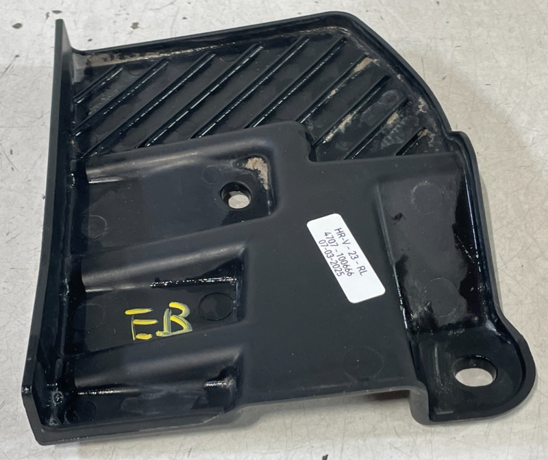 Load image into Gallery viewer, 23-25 HONDA HR-V REAR LEFT SIDE QUARTER WHEELHOUSE LINER STRAKE SHIELD # 100666