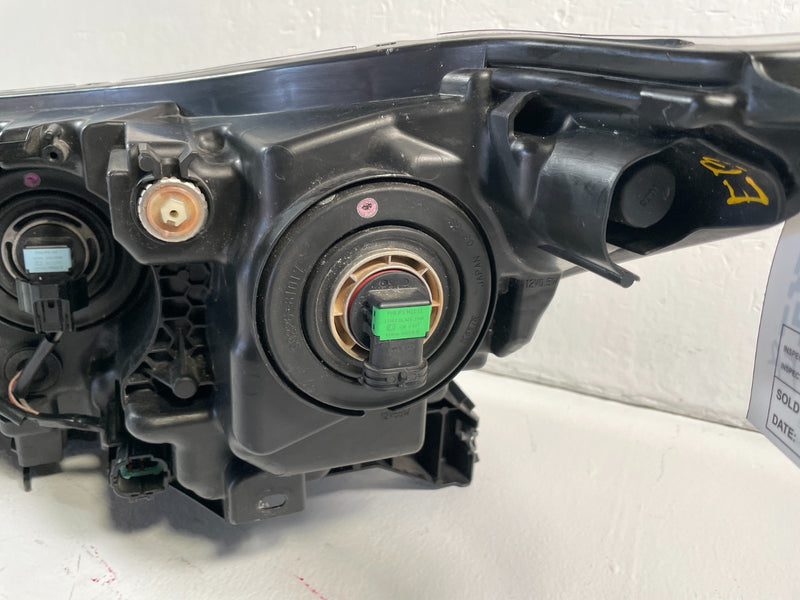 Load image into Gallery viewer, 2020-2023 NISSAN ROGUE SPORT QASHQAI RIGHT HALOGEN HEADLIGHT HEADLAMP # 106228