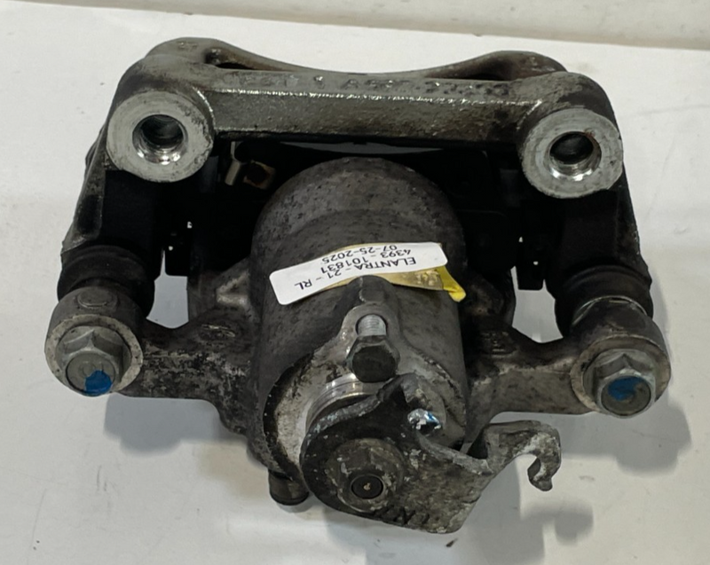 Load image into Gallery viewer, 21-23 HYUNDAI ELANTRA REAR LEFT SIDE BRAKE CALIPER W/ BRAKE PADS 2.0L # 101831