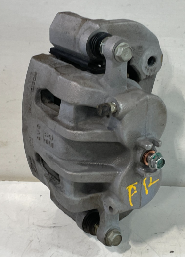 Load image into Gallery viewer, 2020-2025 HYUNDAI PALISADE FRONT RIGHT PASSENGER SIDE BRAKE CALIPER 3.8L #104111