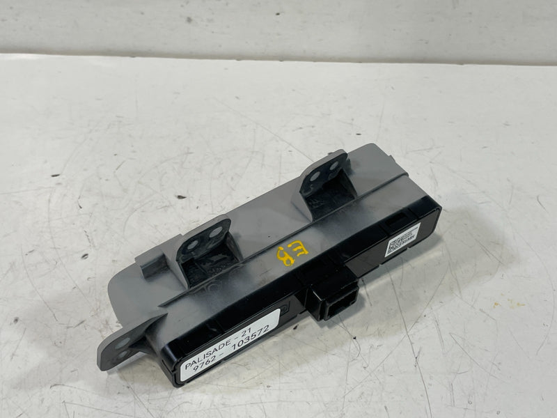 Load image into Gallery viewer, 20-22 HYUNDAI PALISADE DASH RHEOSTAT DIMMER & TRUNK & TRACTION SWITCH # 103572