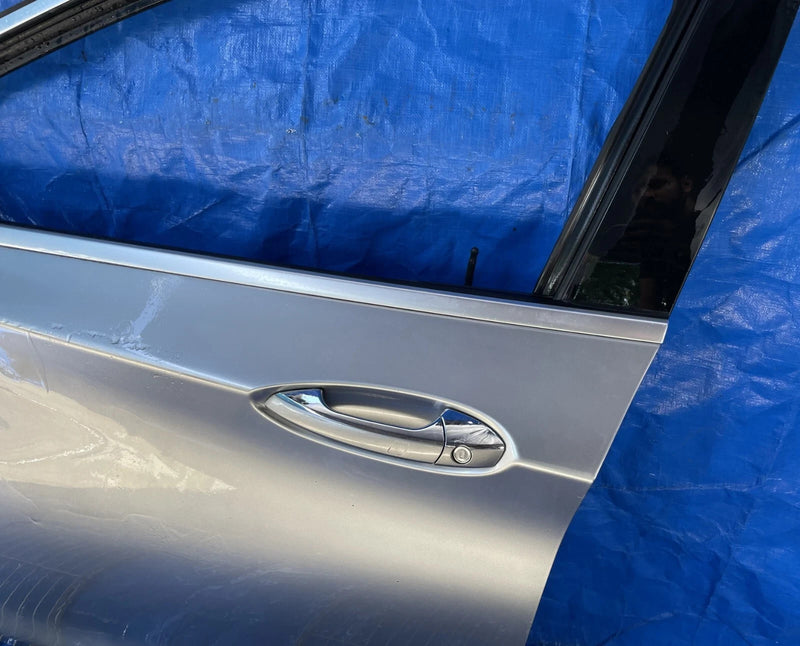 Load image into Gallery viewer, INFINITI QX30 FRONT LEFT SIDE DOOR SHELL SILVER (KY0) 2017 - 2019 # MR10-DRU1612