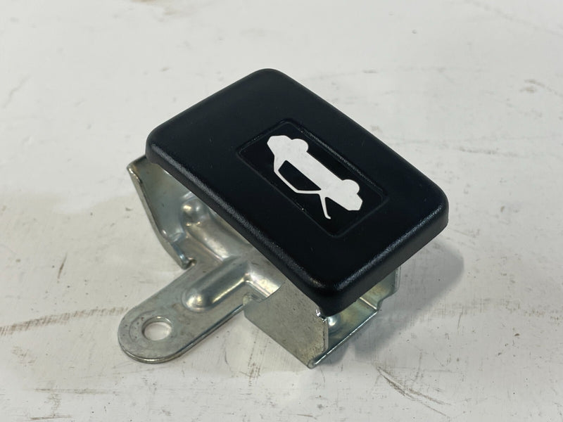 Load image into Gallery viewer, 2022-2025 HONDA CIVIC HOOD BONNET RELEASE OPEN OPENER HANDLE W/ BRACKET # 82800