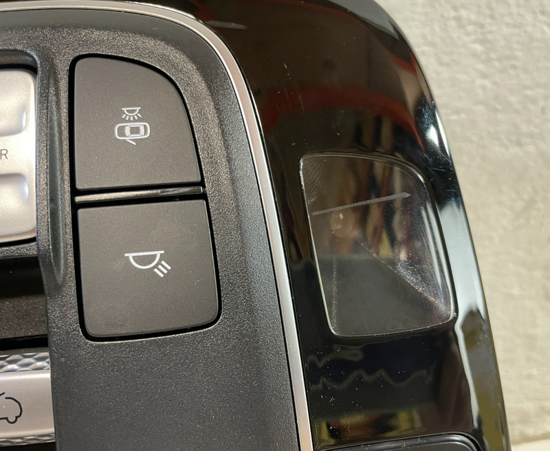 Load image into Gallery viewer, 2020 - 2022 HYUNDAI PALISADE FRONT OVERHEAD ROOF MAP DOME LIGHT LAMP # 104716
