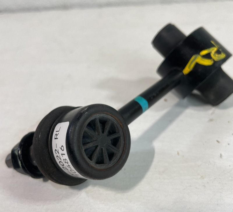 Load image into Gallery viewer, 2022 - 2025 HYUNDAI TUCSON AWD REAR LEFT STABILIZER SWAY BAR END LINK #104816