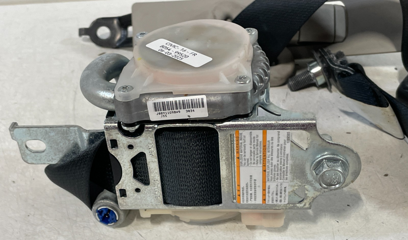 Load image into Gallery viewer, 2016 - 2021 HONDA CIVIC FRONT RIGHT PASSENGER SIDE SEAT BELT RETRACTOR # 99520