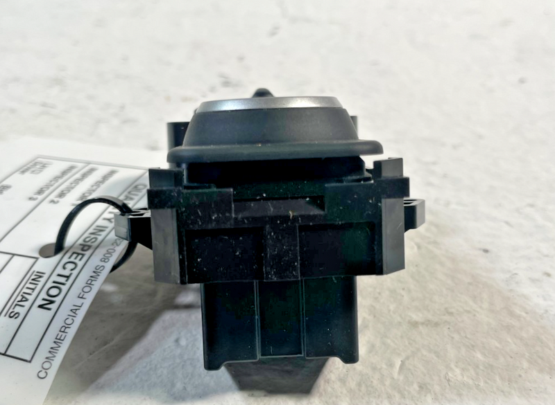 Load image into Gallery viewer, 2023-2025 ACURA INTEGRA FRONT LEFT SIDE DOOR MIRROR ADJUSTMENT SWITCH # 106683