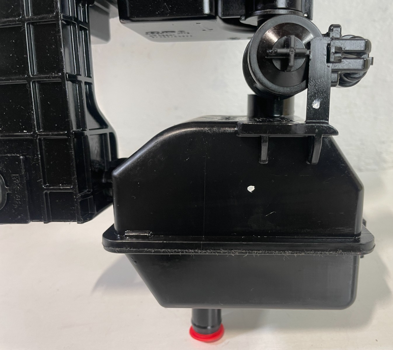 Load image into Gallery viewer, 2021 - 2025 HYUNDAI ELANTRA FUEL GAS VAPOR EMISSION CHARCOAL CANISTER # 104648