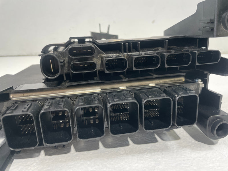 Load image into Gallery viewer, 2021 - 2025 BMW G82 M4 M3 M2 X3 ENGINE & BODY CONTROL MODULE W/ KEY FOB # 105647