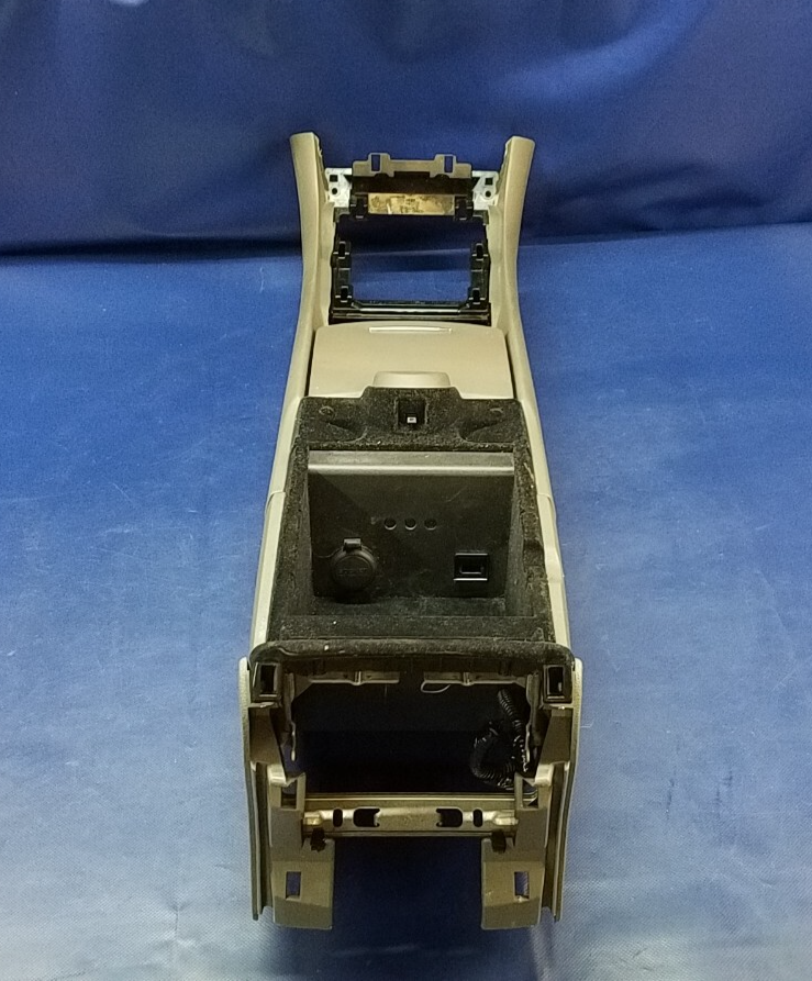 Load image into Gallery viewer, 12 - 15 INFINITI G37 Q60 Q40 CENTER CONSOLE STORAGE COMPARTMENT ASSEMBLY # 75131