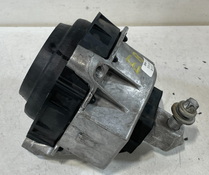 Load image into Gallery viewer, 2019-2024 BMW 330i 430i FRONT RIGHT ENGINE MOTOR SUPPORT MOUNT BRACKET # 98345