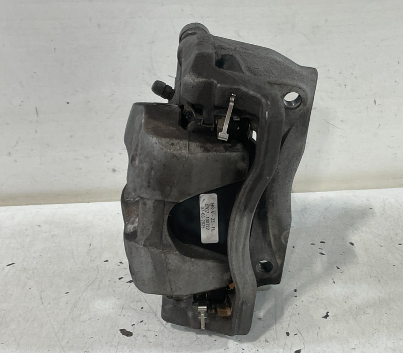 Load image into Gallery viewer, 2023 - 2026 HONDA HR-V FRONT LEFT SIDE BRAKE CALIPER W/O BRAKE PADS # 100722