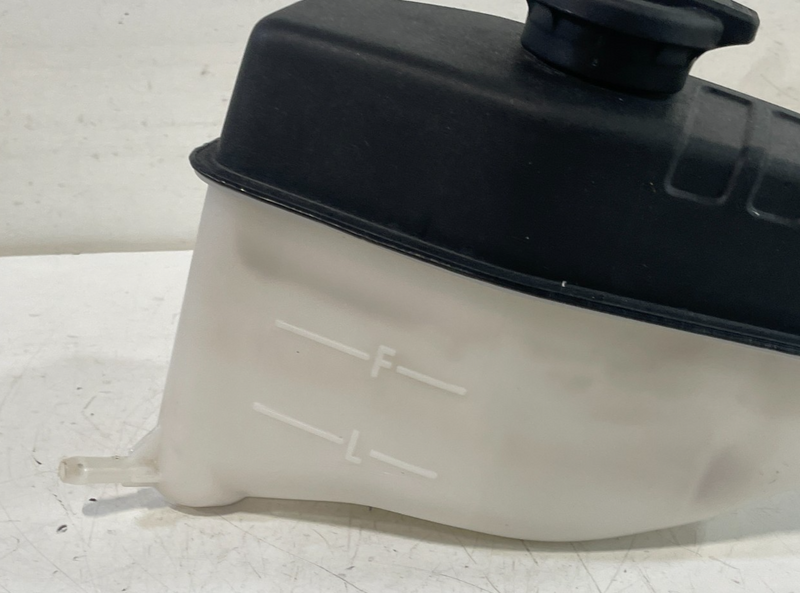 Load image into Gallery viewer, 19-25 HYUNDAI PALISADE RADIATOR COOLANT RESERVOIR RECOVERY TANK BOTTLE # 104095