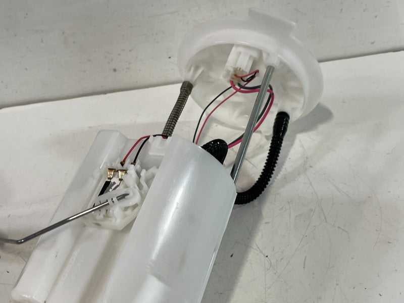 Load image into Gallery viewer, 20-26 HONDA CR-V FUEL GAS TANK PUMP SENDING UNIT MODULE KA292100-9292 # 102672