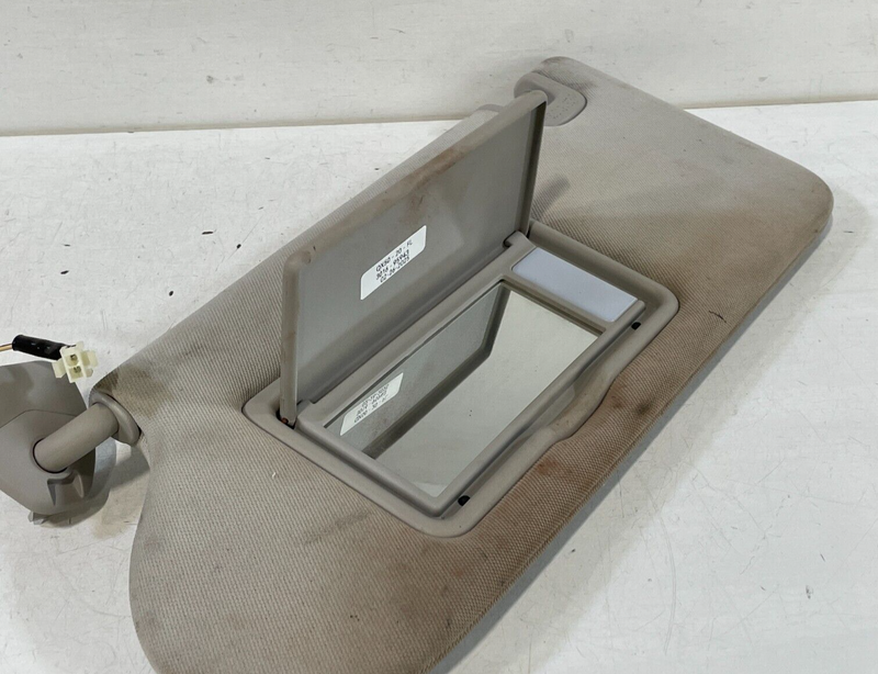 Load image into Gallery viewer, 2019 - 2025 INFINITI QX50 FRONT LEFT DRIVER SIDE SUNVISOR SUN VISOR # 95943