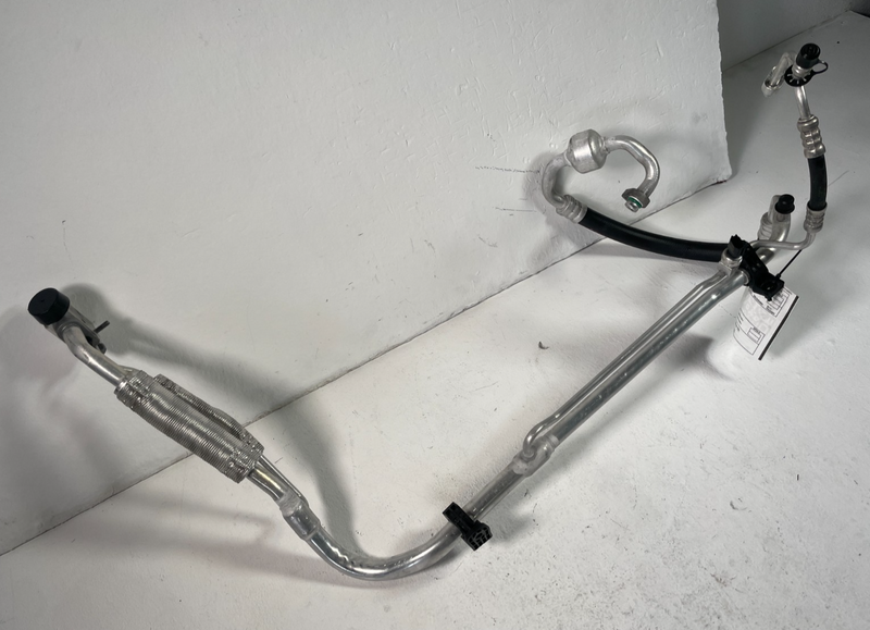 Load image into Gallery viewer, 22-25 HYUNDAI TUCSON AC AIR CONDITIONING SUCTION & LIQUID LINE HOSE TUBE #105980