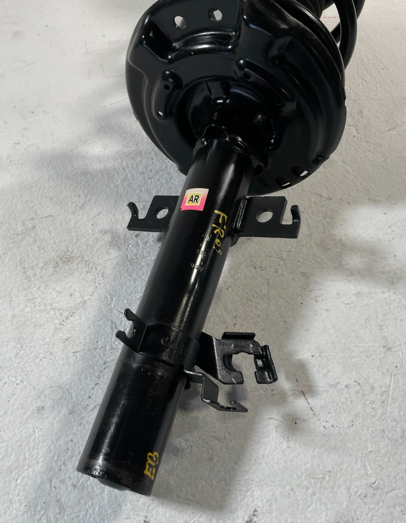 Load image into Gallery viewer, 20-22 NISSAN ROGUE SPORT FRONT RIGHT SHOCK STRUT ABSORBER & COIL SPRING #106227