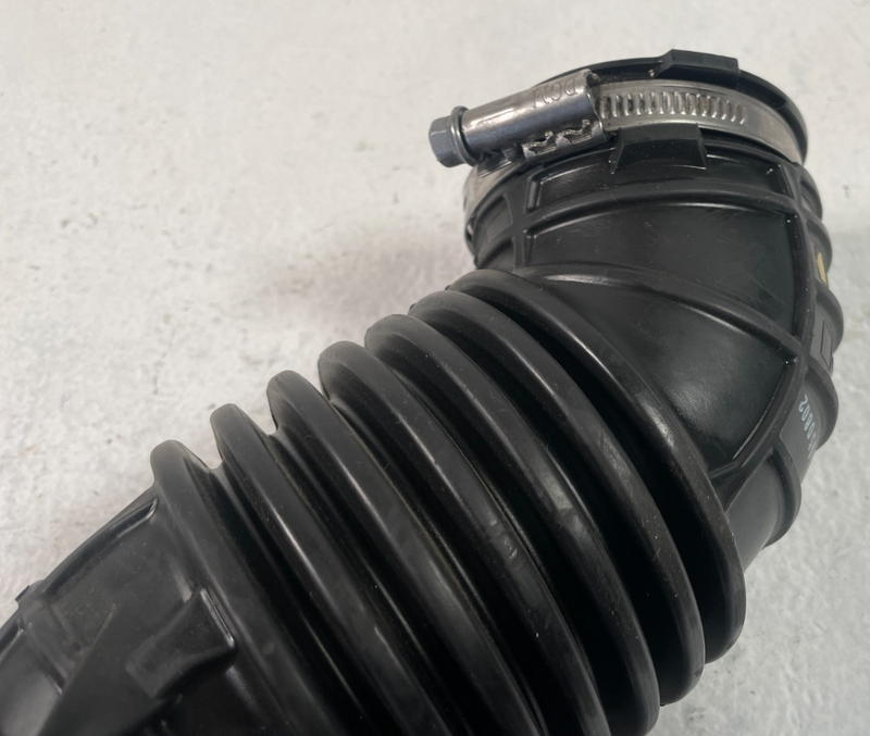 Load image into Gallery viewer, 22-25 HYUNDAI TUCSON SANTA CRUZ ENGINE AIR INTAKE HOSE TUBE PIPE 2.5L # 105910