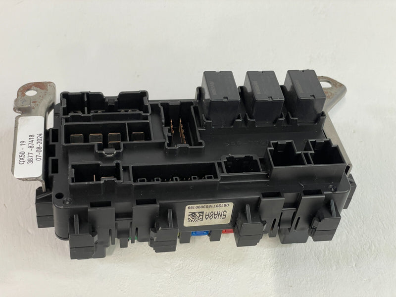 Load image into Gallery viewer, 2019 - 2025 INFINITI QX50 DASHBOARD FUSE JUNCTION RELAY BOX MULTIPLEX # 87418