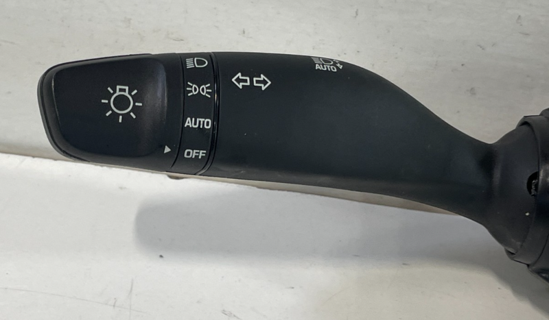 Load image into Gallery viewer, HYUNDAI PALISADE WIPER TURN SIGNAL HEADLIGHT COMBINATION COLUMN SWITCH # 103065