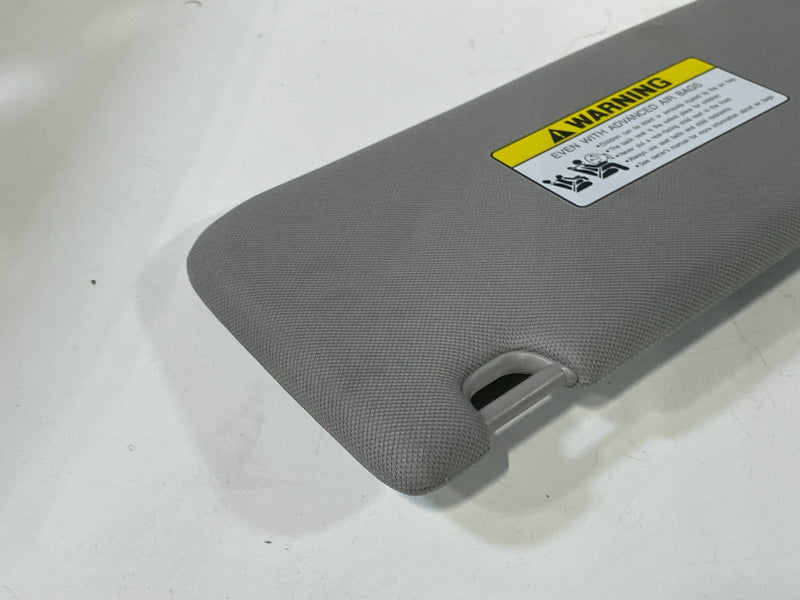 Load image into Gallery viewer, 2019-2023 HYUNDAI SANTA FE FRONT RIGHT PASSENGER SIDE SUNVISOR SUN VISOR #101890