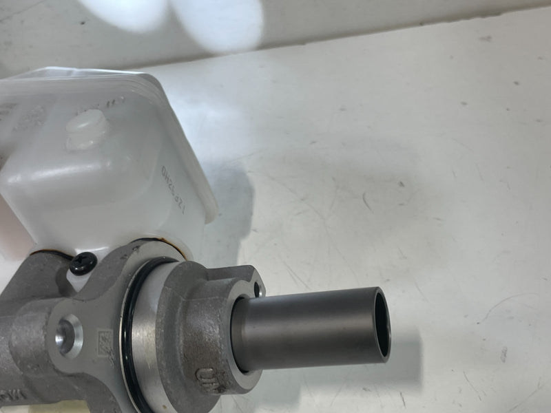 Load image into Gallery viewer, 2020 - 2025 HYUNDAI PALISADE BRAKE BOOSTER MASTER CYLINDER W/ RESERVOIR # 103592