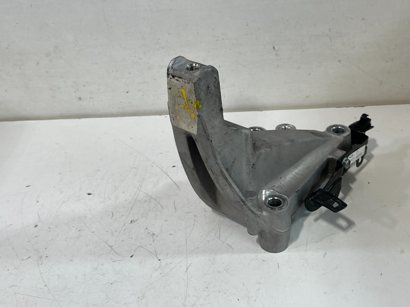Load image into Gallery viewer, 2014 - 2020 ACURA MDX REAR ENGINE MOTOR MOUNT SUPPORT BRACKET 3.5L # 102751