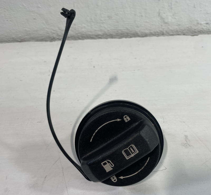 Load image into Gallery viewer, 04-25 HYUNDAI PALISADE ELANTRA GENESIS G70 REAR FUEL GAS TANK FILLER CAP #105139