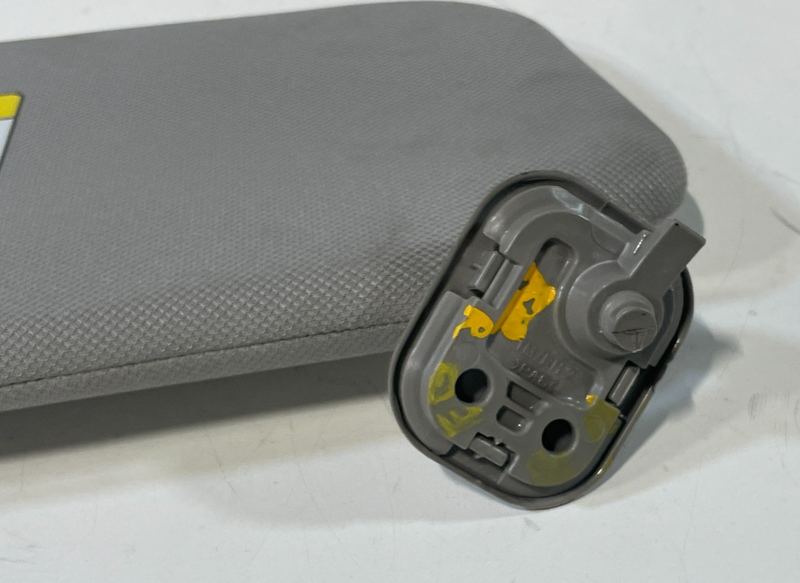 Load image into Gallery viewer, 2019-2023 HYUNDAI SANTA FE FRONT RIGHT PASSENGER SIDE SUNVISOR SUN VISOR #101890