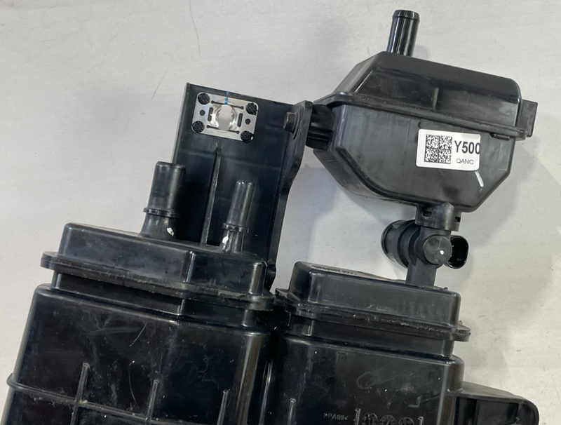 Load image into Gallery viewer, 2021 - 2025 HYUNDAI ELANTRA FUEL GAS VAPOR EMISSION CHARCOAL CANISTER # 101809