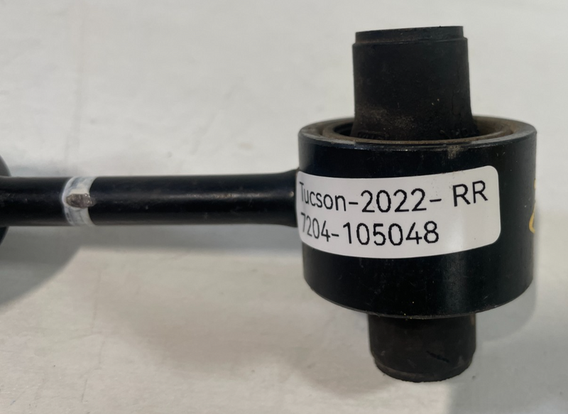 Load image into Gallery viewer, 22-25 HYUNDAI TUCSON REAR RIGHT STABILIZER SWAY ANTI ROLL BAR END LINK # 105048