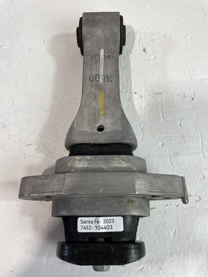 Load image into Gallery viewer, 2021-2023 HYUNDAI SANTA FE REAR ENGINE MOTOR MOUNT TORQUE ARM ROLL ROD # 104403
