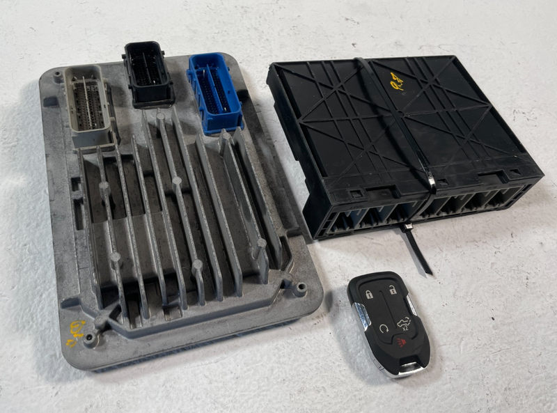 Load image into Gallery viewer, 2019 CHEVROLET SILVERADO 1500 ENGINE & BODY CONTROL MODULE W/ KEY FOB # 106132
