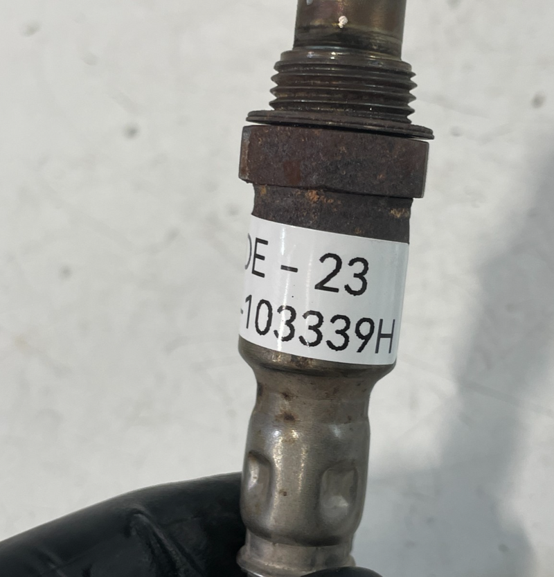 Load image into Gallery viewer, 20-25 HYUNDAI PALISADE REAR LEFT LOWER EXHAUST LAMBDA O2 SENSOR 3.8L # 103339H