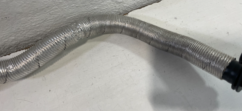 Load image into Gallery viewer, 20-25 CADILLAC CT5 ENGINE CRANKCASE VENTILATION PCV VALVE HOSE TUBE PIPE #104972