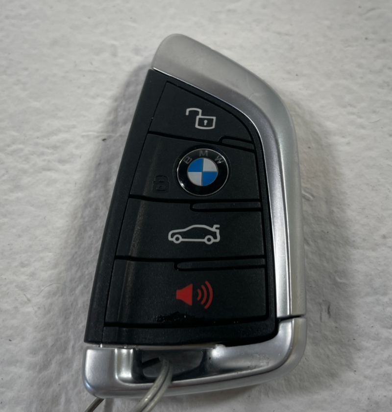 Load image into Gallery viewer, 2021 - 2025 BMW G82 M4 M3 M2 X3 ENGINE & BODY CONTROL MODULE W/ KEY FOB # 105647