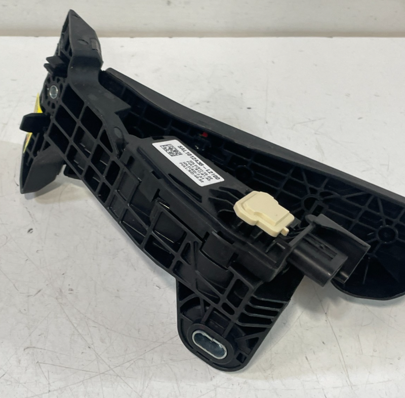 Load image into Gallery viewer, 21 - 25 HYUNDAI PALISADE SANTA FE GAS ACCELERATOR PEDAL THROTTLE SENSOR # 104091