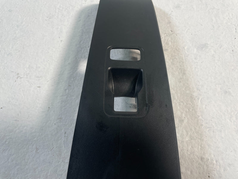 Load image into Gallery viewer, 23-25 ACURA INTEGRA FRONT RIGHT PASSENGER POWER DOOR WINDOW SWITCH BEZEL #106689