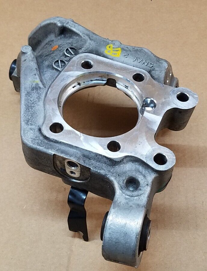 Load image into Gallery viewer, ⭐⭐ OEM 2019-2021 INFINITI QX50 RWD REAR LEFT DRIVER SIDE SPINDLE KNUCKLE ARM ⭐⭐