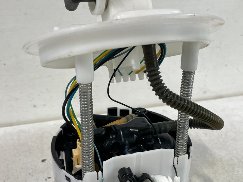 Load image into Gallery viewer, 2021 - 2025 GENESIS G70 FUEL GAS PUMP SENDING UNIT ASSEMBLY 31110-J5050 # 101057
