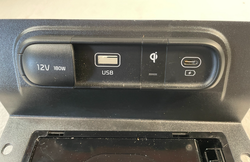 Load image into Gallery viewer, 2023- 2025 KIA SPORTAGE WIRELESS CHARGING PAD ASSEMBLY 95560-P1000 2.5L # 106601