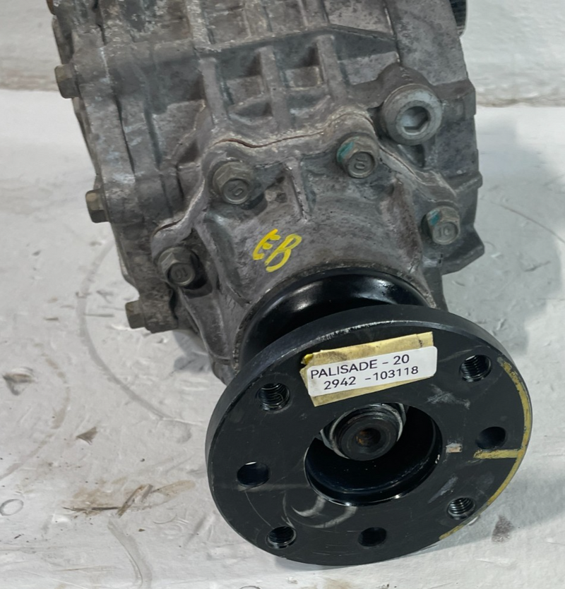 Load image into Gallery viewer, 20 - 24 HYUNDAI PALISADE 3.8L AWD AUTO TRANSMISSION TRANSFER CASE ASSY # 103118
